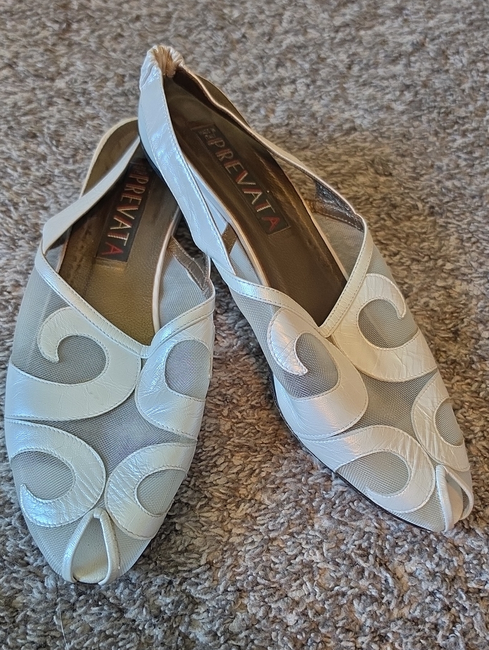 STUNNING PREVATA VINTAGE LEATHER Prevata Cream-White Women's Peep-Toe Mesh Flats